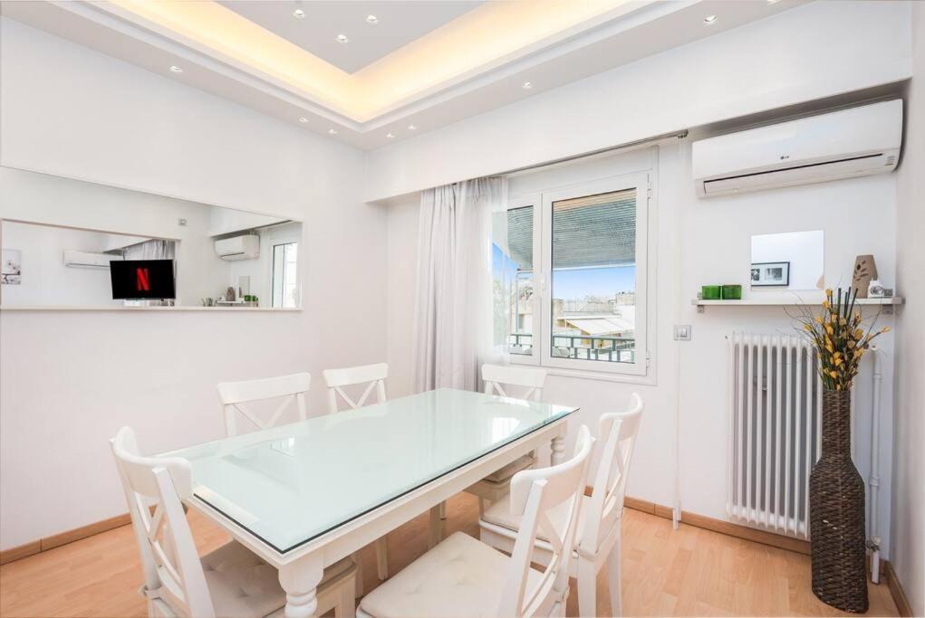 Modern Spacious Apt In Athena Bagian luar foto